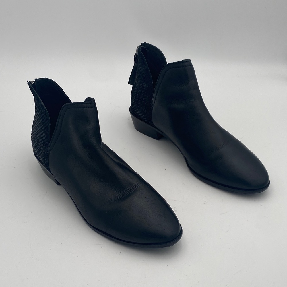 Kenneth Cole Reaction Black Leather and suede women 11.5M casual office retro